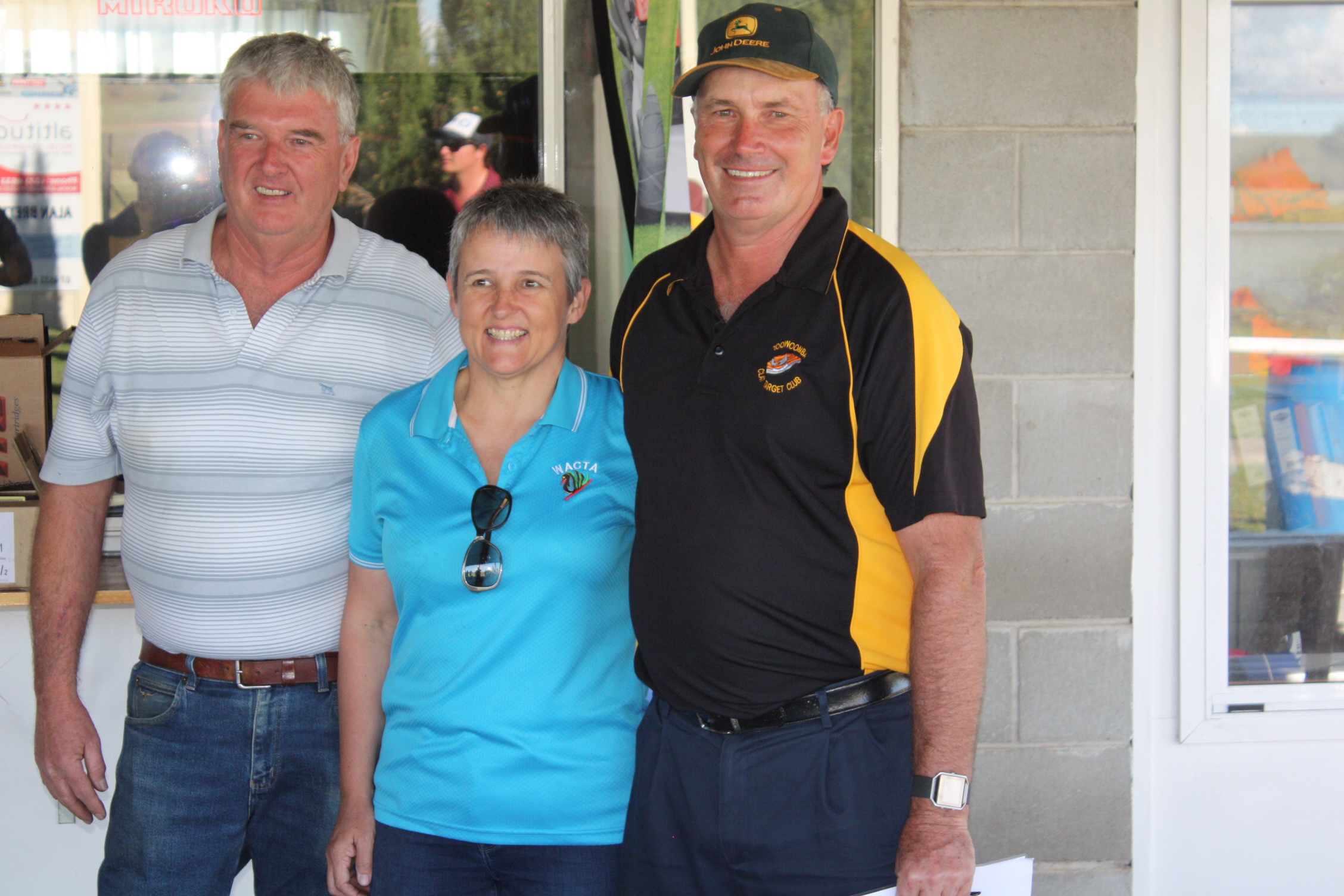 Col, Lorraine and Phil - the shoot Lorraine set the Lady\'s Australian Long Break Record.